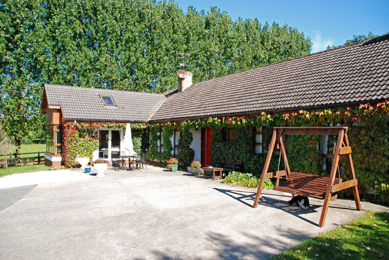 The Bungalow Farmhouse Clomantagh 외부 사진