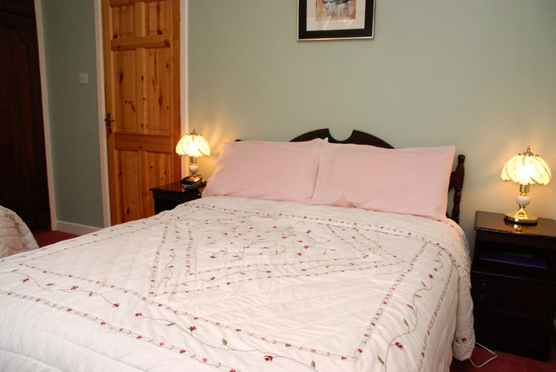 The Bungalow Farmhouse Clomantagh 외부 사진